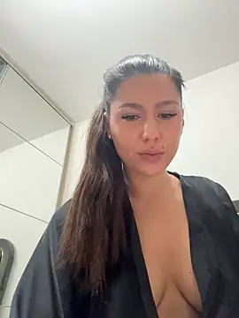 Mara_Kay Adlı Modelin Canlı XXX Sohbeti