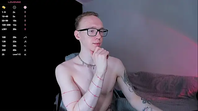 Alex_silent élő XXX-chatje