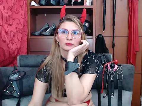 sachaclinford Chat XXX in diretta