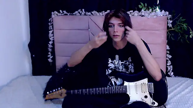 oli_dusk Adlı Modelin Canlı XXX Sohbeti