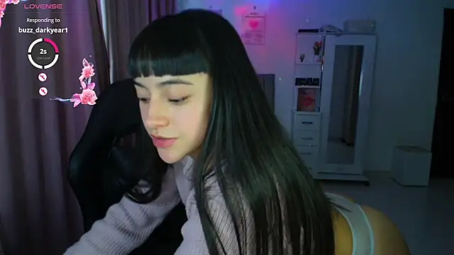 Chatroom XXX en direct de violetta_blackk