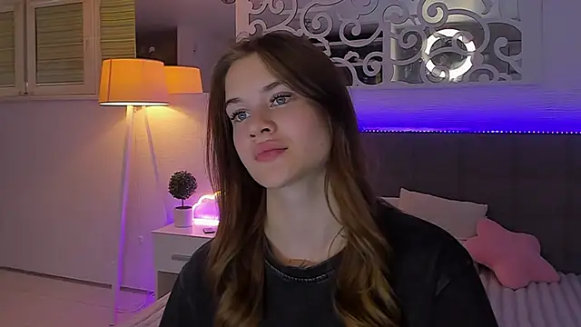 LuisaClover Chat XXX in diretta