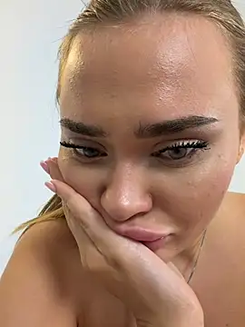 Czat XXX na żywo – MonicaWestt