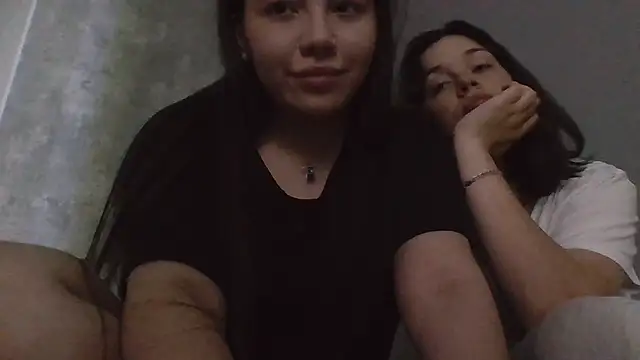 Chat +18 de Evalli25 ao vivo