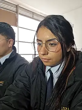 Chat +18 de Angela__05 ao vivo