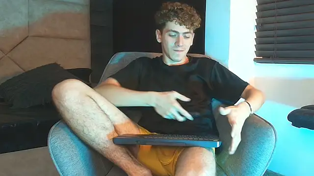 XXX chat uživo modela Tyler_Mcrey