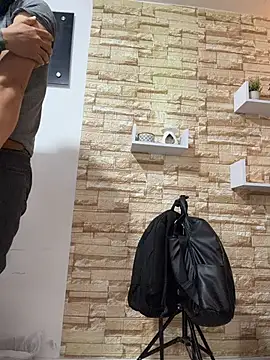 _Abril-Office1 Show in webcam