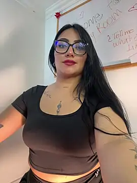 SeleneMore Live XXX Chat