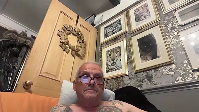poggles Live XXX-chat