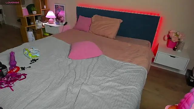 BritneyLix Live XXX Chat