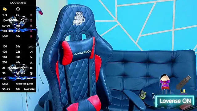 צ'אט XXX בשידור חי של KevinSanchez420