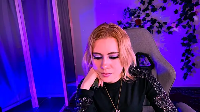 Czat XXX na żywo – Kumiho_7777