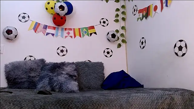 צ'אט XXX בשידור חי של MarillynMorgan