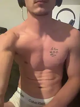 Lucas328706 élő XXX-chatje