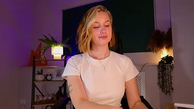 ClaireMathis Chat XXX in diretta