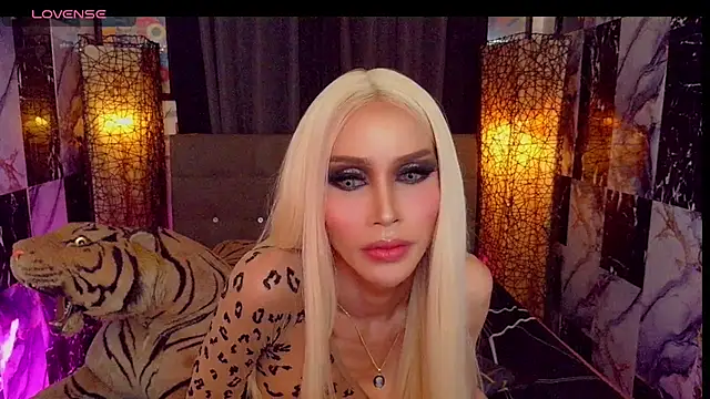 SeductiveSamanthaTS' Live XXX Chat