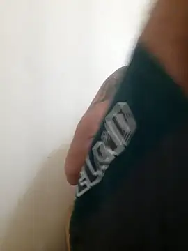Czat XXX na żywo – Luccareli10