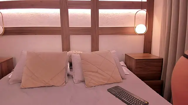 Živý XXX chat Emii_Lux