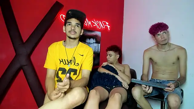 LOVE_KING1's Live XXX Chat