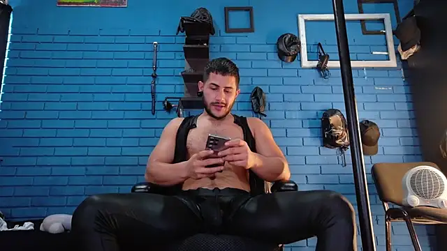 Chat XXX en directo de TheIan26