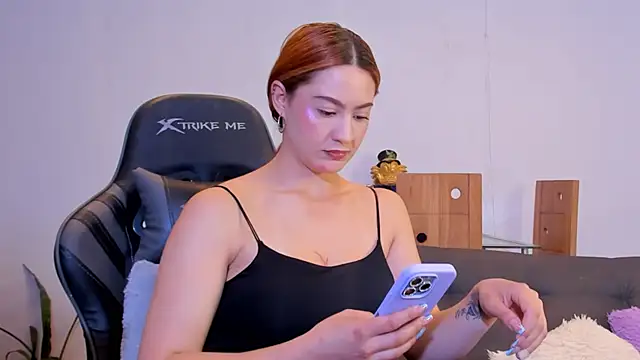 Amypond__'s Live XXX Chat