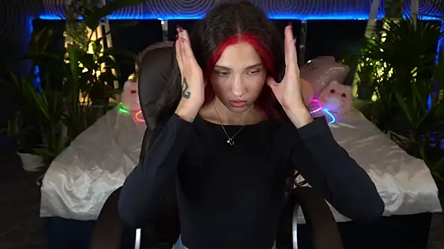 Czat XXX na żywo – BabyFlowerr
