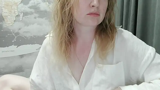 Chat +18 de Zaliraa ao vivo