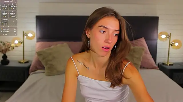 Chat +18 de SweetVikki ao vivo