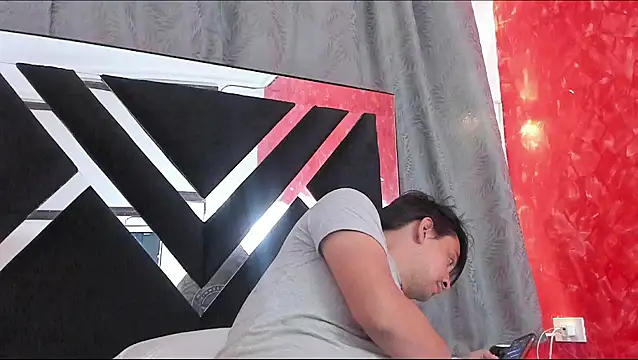 MikeBayers69のライブXXXチャット