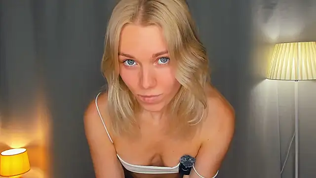 DianeHonnette élő XXX-chatje