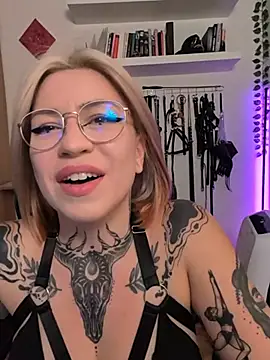 Živý XXX chat divine_eve