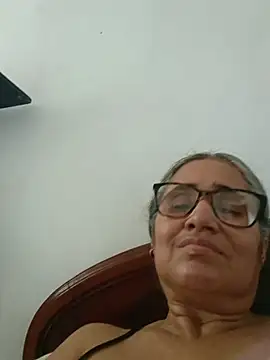_candi's Live XXX Chat