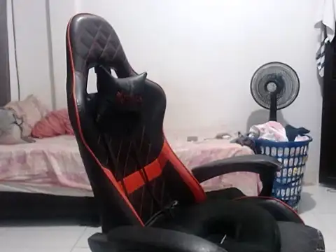 Adriana_0312's Live XXX Chat