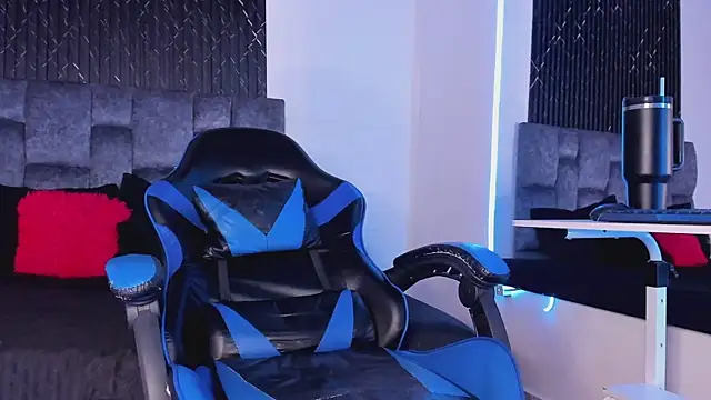 Alexxus_Smith XXX чат на живо