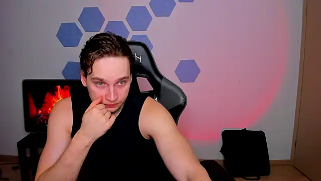 Chris_Tyson Show Webcam