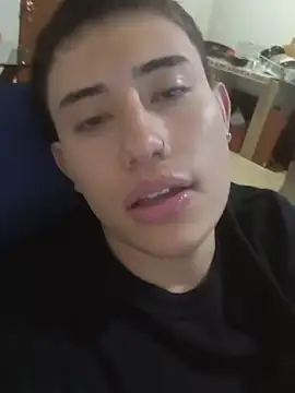Thiagoo_Vega Chat XXX in diretta