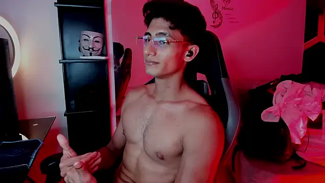 Czat XXX na żywo – MaxiimoRomano_