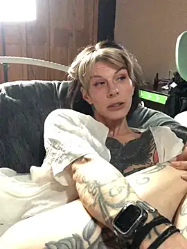 RavenKalixoxo Show in webcam
