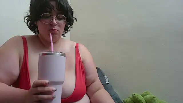 צ'אט XXX בשידור חי של squishkink