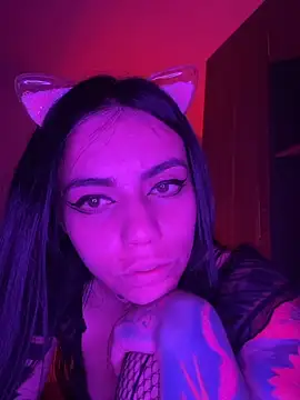 i_am_nina_'s Live XXX Chat