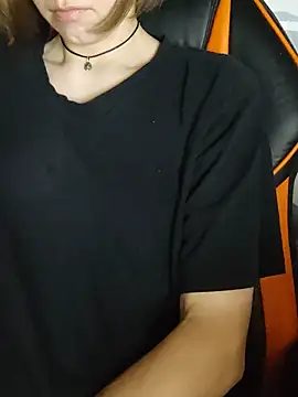 แชท XXX สดของ Aashikalaa