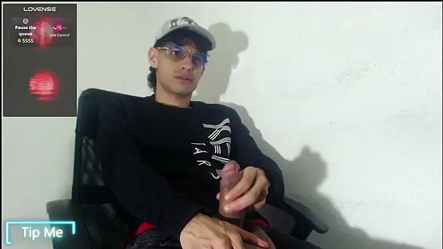 Chat XXX en directo de GrayHornyX