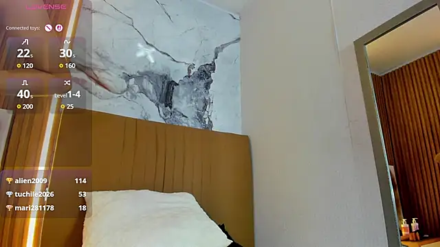 ISAPINK1 élő XXX-chatje