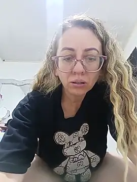 XXX chat uživo modela miss_hanna07
