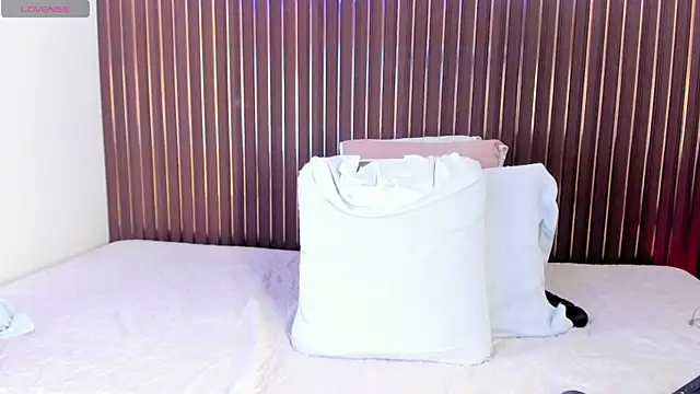 Czat XXX na żywo – mia_pineda