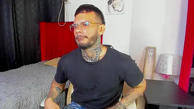 Živý XXX chat gerrard_white