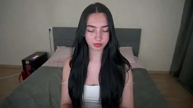 Chat +18 de WildKittenX_ ao vivo