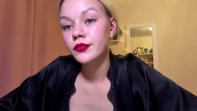 MiaCashe's Live XXX Chat