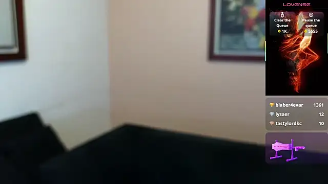hairyncuteass' Live XXX Chat