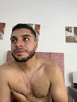 Amadeo_Wild_ Live XXX-chat